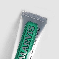 Зубная паста Marvis Classic Strong Mint Классическая мята 25 мл