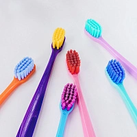 Набор зубных щеток Revyline SM 5000 Family Edition, 6 шт.