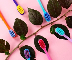 Мануальные зубные щетки