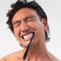 Подарочный набор EMRA Total Black for White Smile