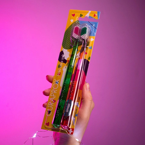 Набор зубных щёток CURAPROX 5460 Duo Love 2023 - изображение 2