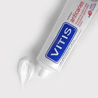 Зубная паста Vitis Anticaries с ментоловым вкусом, 100 мл