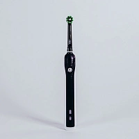 Электрическая зубная щетка Oral-B Pro 750 CrossAction Black D16.513.UX - изображение 7
