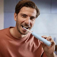 Электрическая щетка Philips Sonicare HX7406/02 Series 6100 Голубая - изображение 5