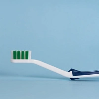 Зубная щетка Biorepair CURVE Protezione Totale Medium - изображение 2